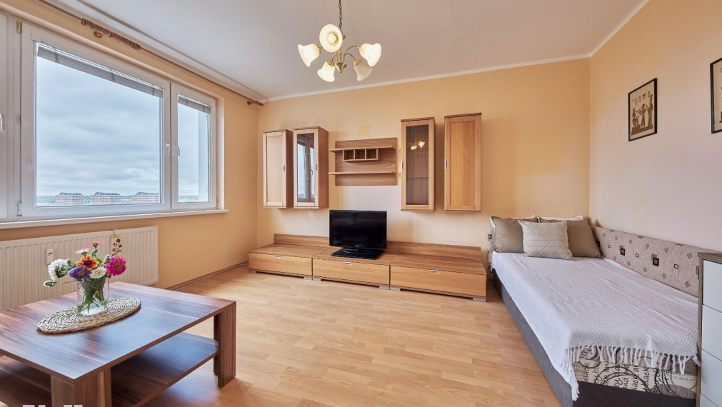 REZERVOVANÉ- Príjemný 1 izb. byt so samostatnou kuchyňou, Vígľašská ul.