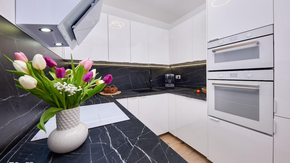 Neibrs | Sunny Home Rovinka- Krásny, zariadený 3 izb. byt s predzáhradkou