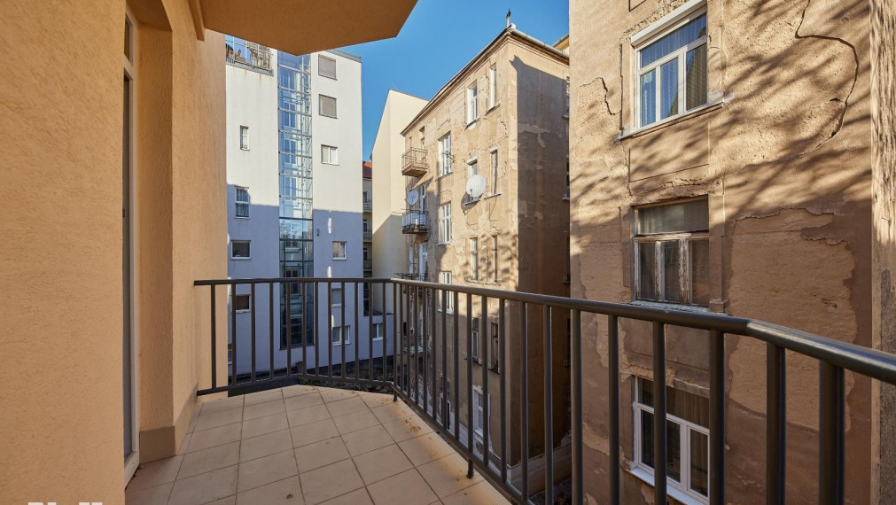 Neibrs | posledné dva 2izbové byty v projekte - priestranný byt s balkónom, klimatizácia, vysoké stropy