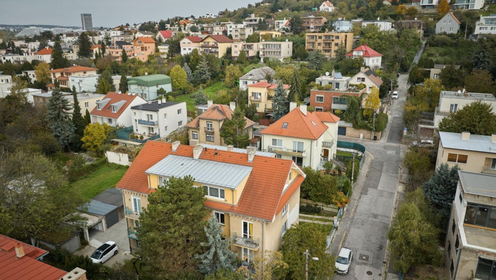 Neibrs | 3 izb. byt o výmere 88 m2, Lipová ul. s výhľadom na Dunaj