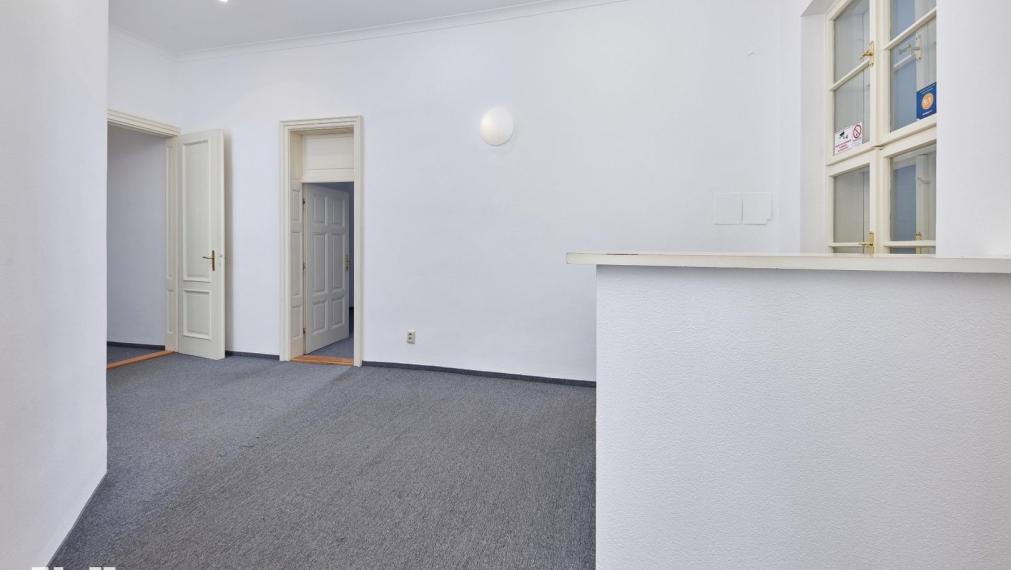 Neibrs | Exkluzívne na prenájom kancelárie, 1.p v historickej budove, Laurinská, Staré mesto, Bratislava I