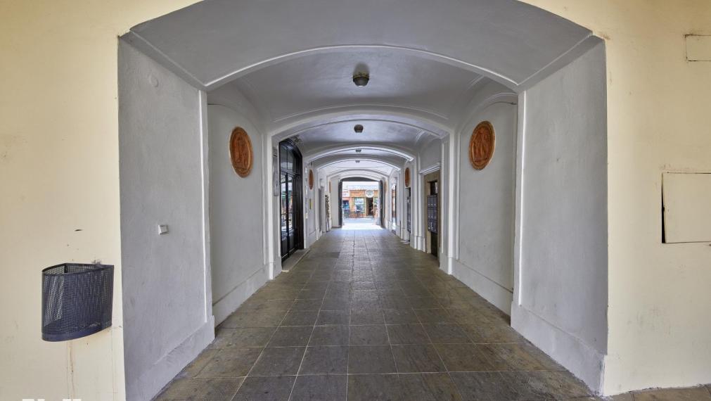 Neibrs | Exkluzívne na prenájom kancelárie, 1.p v historickej budove, Laurinská, Staré mesto, Bratislava I