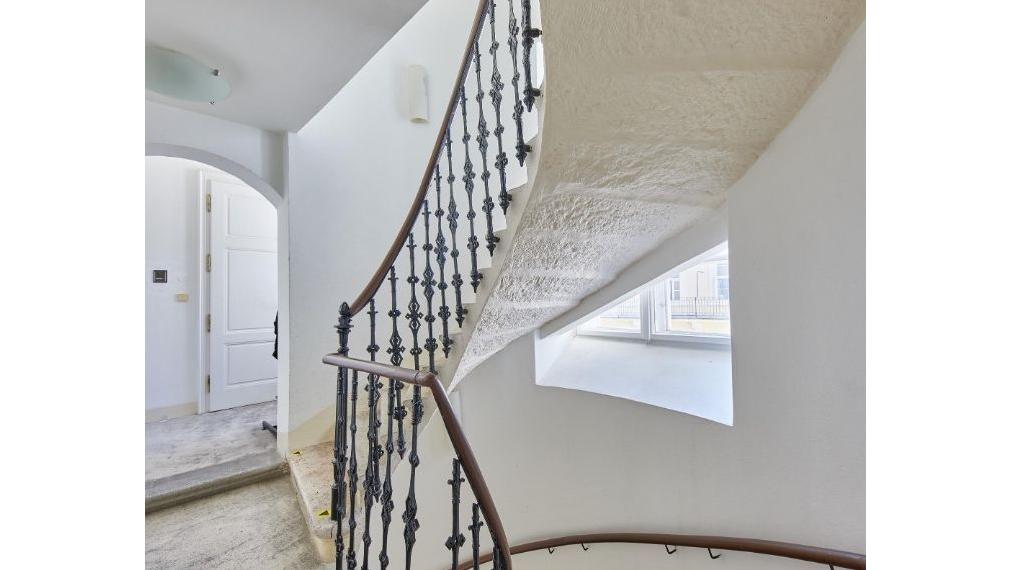 Neibrs | Exkluzívne na prenájom kancelárie, 1.p v historickej budove, Laurinská, Staré mesto, Bratislava I