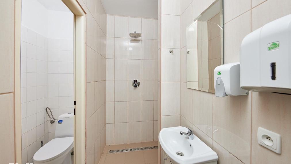 Neibrs | Na prenájom kancelária v krásnej historickej budove, 155m2, 1p., Laurinská, Staré Mesto, Bratislava I