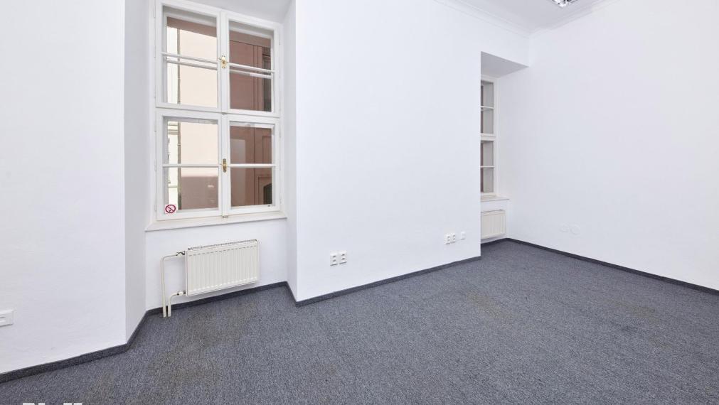 Neibrs | Exkluzívne na prenájom 150m2 reprezentatívne kancelárske priestory na 3.p v historickom centre Bratislavy, Laurinská ul, Bratislava I