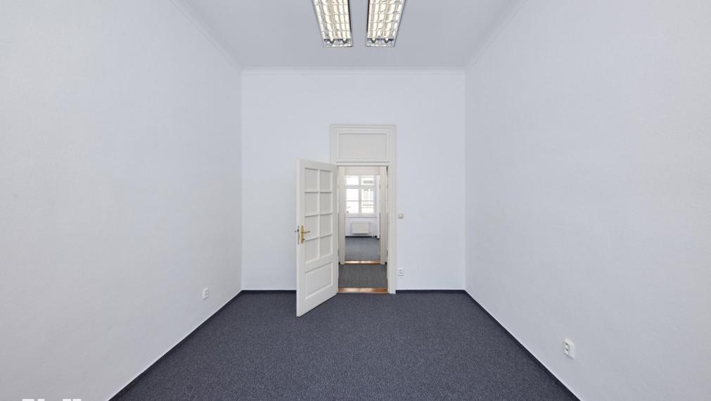 Neibrs | Exkluzívne na prenájom 150m2 reprezentatívne kancelárske priestory na 3.p v historickom centre Bratislavy, Laurinská ul, Bratislava I