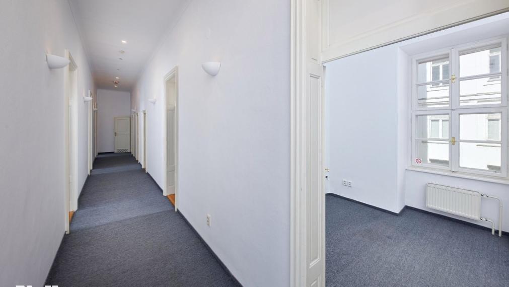 Neibrs | Exkluzívne na prenájom 150m2 reprezentatívne kancelárske priestory na 3.p v historickom centre Bratislavy, Laurinská ul, Bratislava I