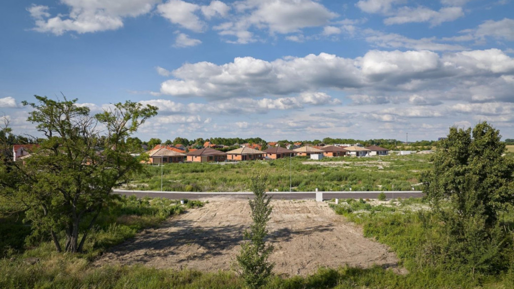 Neibrs | Investičný pozemok s právoplatným SP na Rodinný dvojdom s dvomi bytovými jednotkami, 505 m2