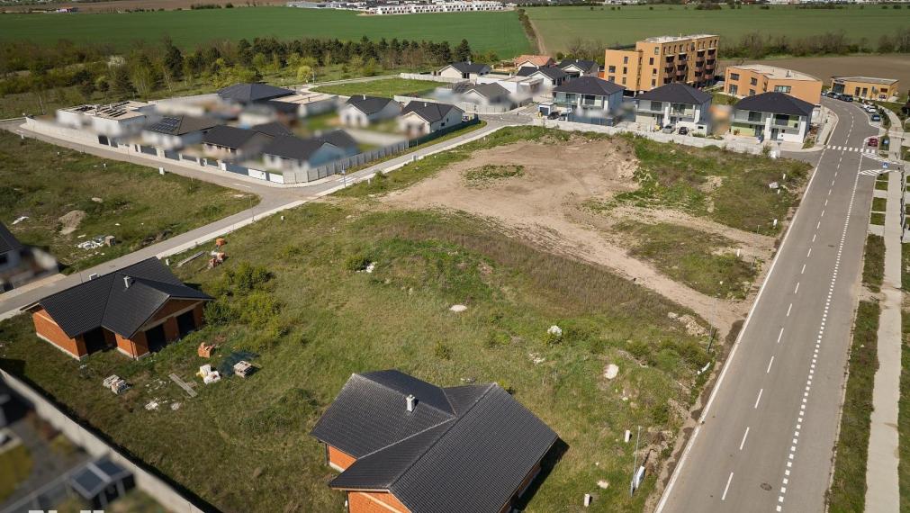 Neibrs | Stavebné pozemky v Miloslavove - ideálne miesto pre Váš rodinný dom