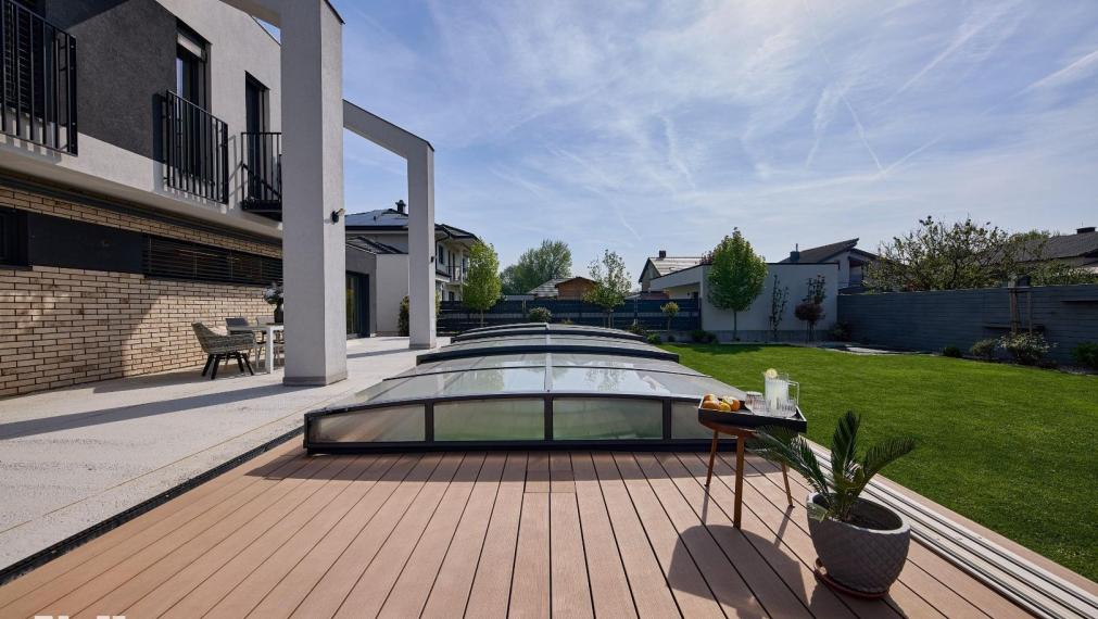 Neibrs | Krásny 5izb. dom, priestranný, krb, vonkajší bazén, krásna záhrada