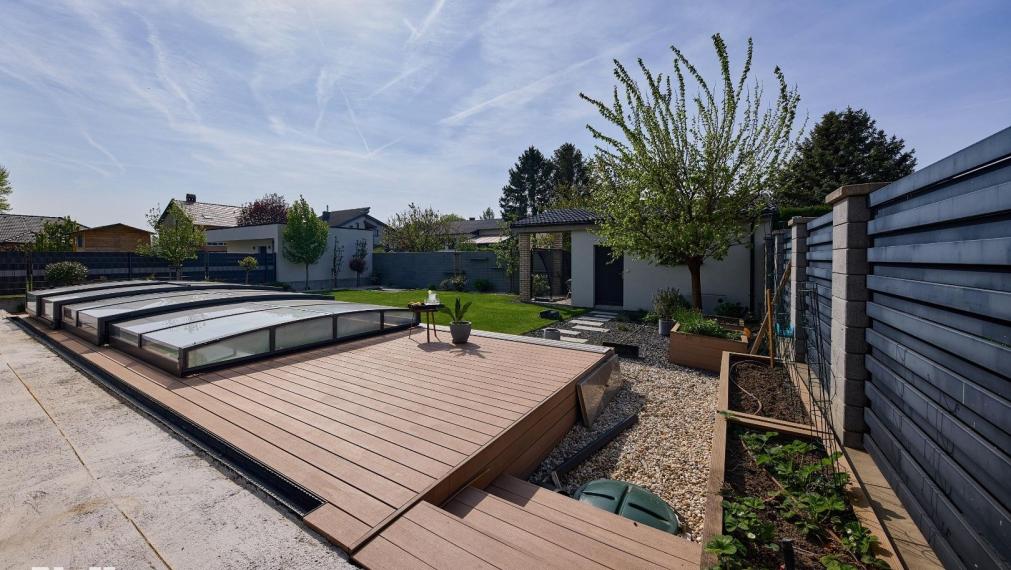 Neibrs | Krásny 5izb. dom, priestranný, krb, vonkajší bazén, krásna záhrada