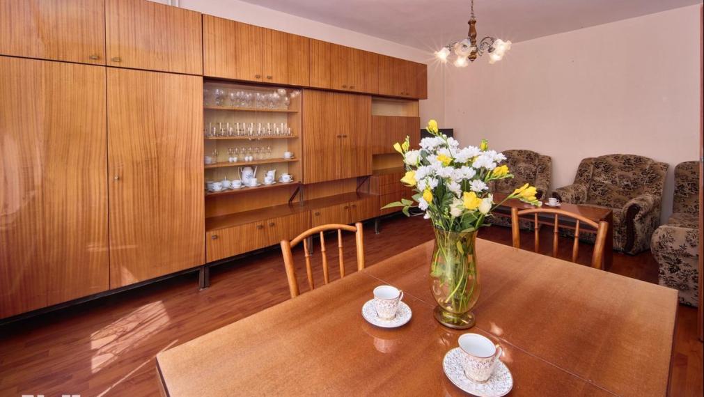 Neibrs | REZERVOVANÝ -  5 izbový RD  s garážou, dielňou, letnou kuchyňou, výbehom pre zvieratá, 1269 m2 pozemok