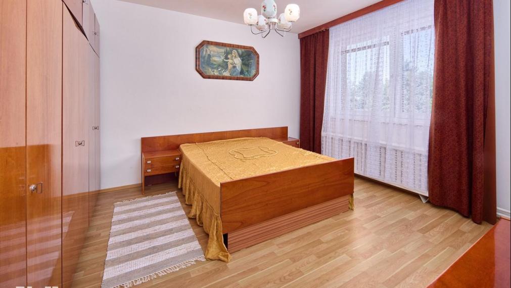 Neibrs | REZERVOVANÝ -  5 izbový RD  s garážou, dielňou, letnou kuchyňou, výbehom pre zvieratá, 1269 m2 pozemok