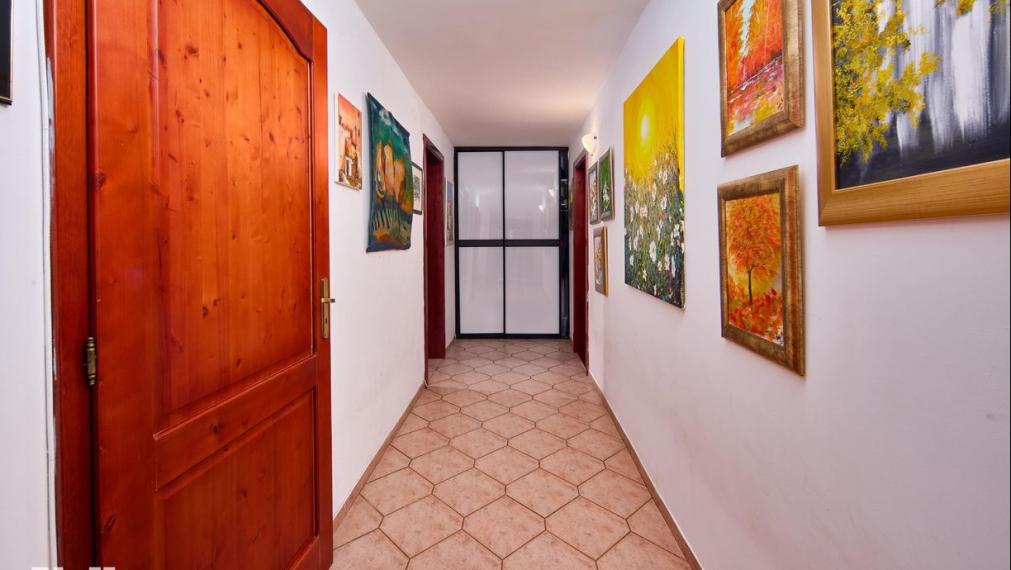 Neibrs | Exkluzívne na predaj luxusná vila s wellness, fitness, záhradou, bazénom, garážou, Chladná ul., Rača, Bartislava III