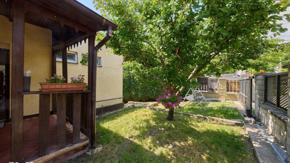 Neibrs | Devínska cesta | RD s možnosťou nadstavby, pozemky spolu 1288 m2