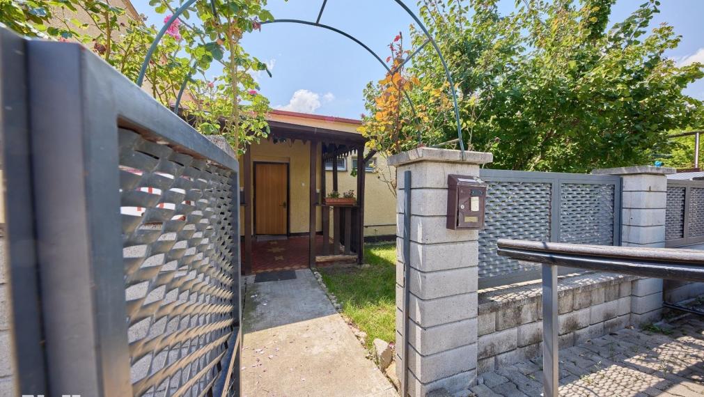 Neibrs | Devínska cesta | RD s možnosťou nadstavby, pozemky spolu 1288 m2
