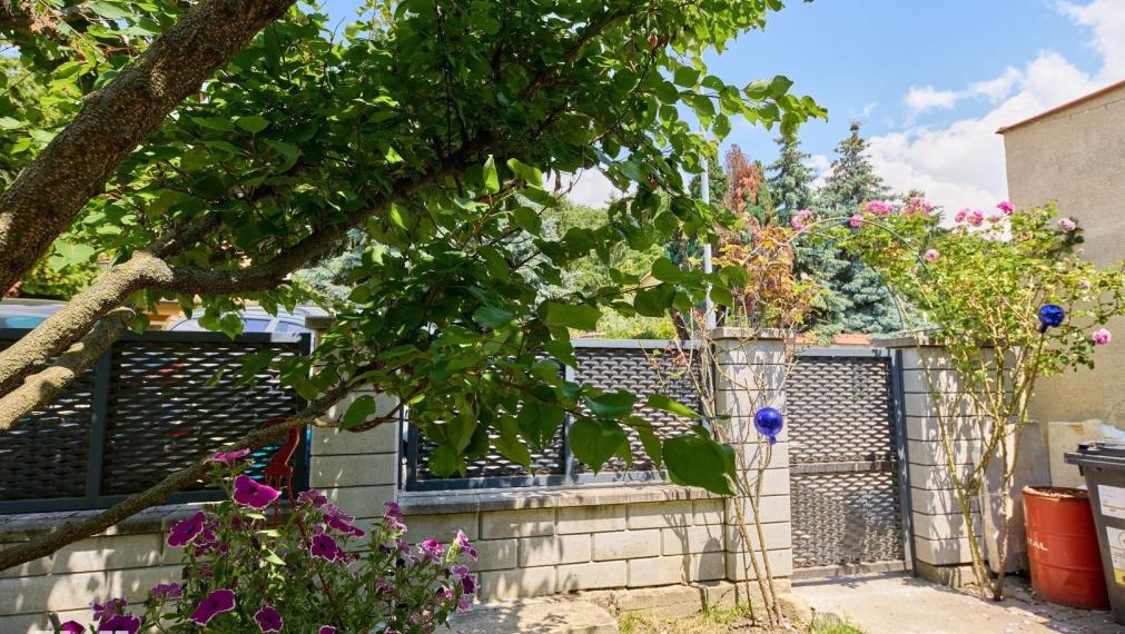 Neibrs | Devínska cesta | RD s možnosťou nadstavby, pozemky spolu 1288 m2