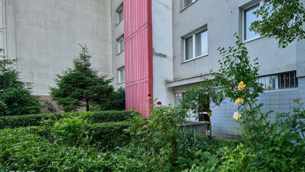 Neibrs | 4 izb. byt s loggiou na Nejedlého ul. v Dúbravke