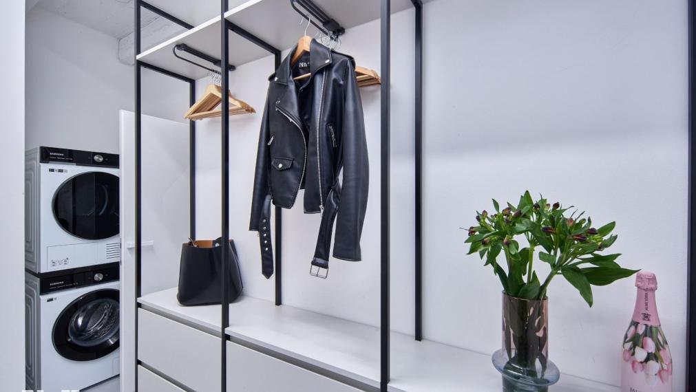 Neibrs | Štýlový, priestranný 2 izb byt so šatníkom, veľkou spálňou a kvalitným prevedením, Justičná ul.