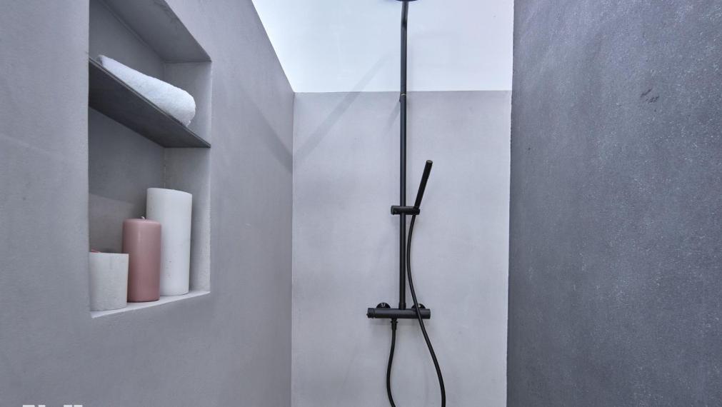 Neibrs | Štýlový, priestranný 2 izb byt so šatníkom, veľkou spálňou a kvalitným prevedením, Justičná ul.