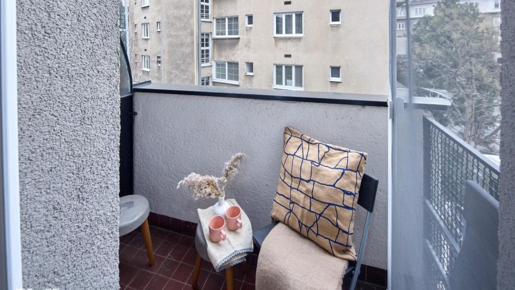 Neibrs | Štýlový, priestranný 2 izb byt so šatníkom, veľkou spálňou a kvalitným prevedením, Justičná ul.