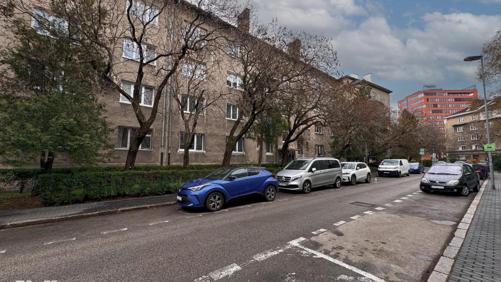 Neibrs | Štýlový, priestranný 2 izb byt so šatníkom, veľkou spálňou a kvalitným prevedením, Justičná ul.