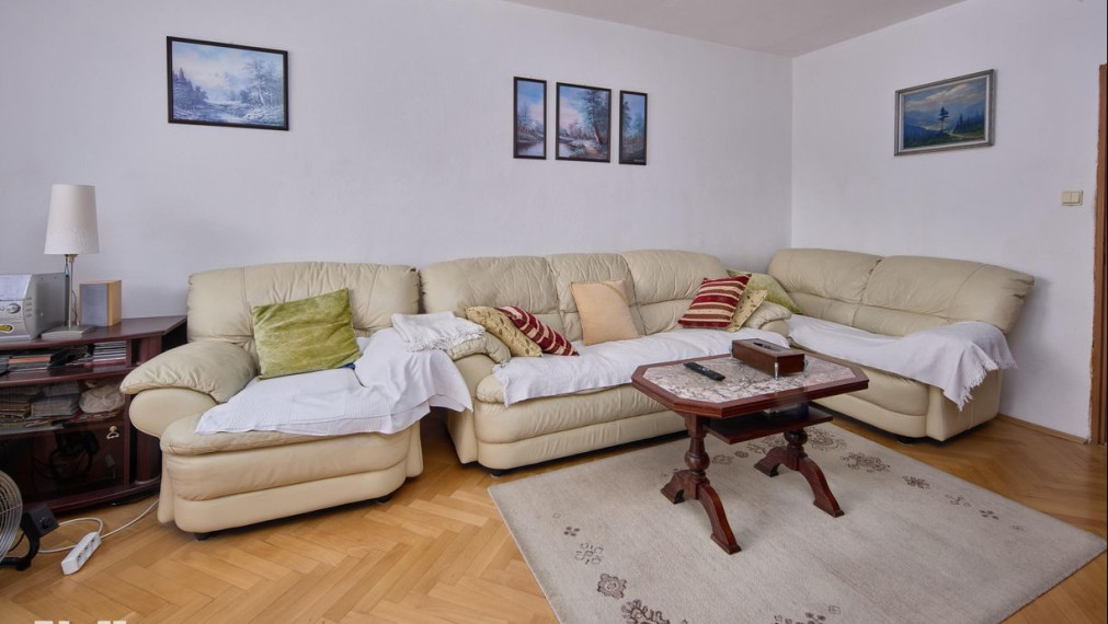 Neibrs | predaj (4) izbový veľkometrážny byt v obci Hodruša - Hámre okres Žarnovica