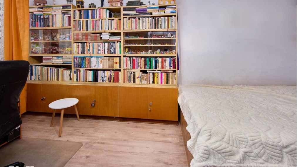 Neibrs | 4 izb. dom v radovej zástavbe, terasa, 2 parkovacie miesta