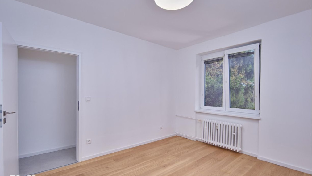 Neibrs | 2 izb. byt s balkónom v TEHLE, Očovská ul., Stará Petržalka