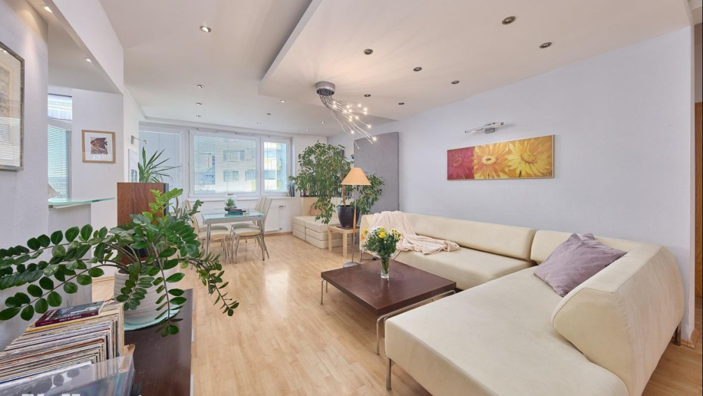 Neibrs | REZERVOVANÉ- 4 izb. byt, Kramáre, 127 m2 plus 7 m2 loggia, pivnica, dve svetové strany