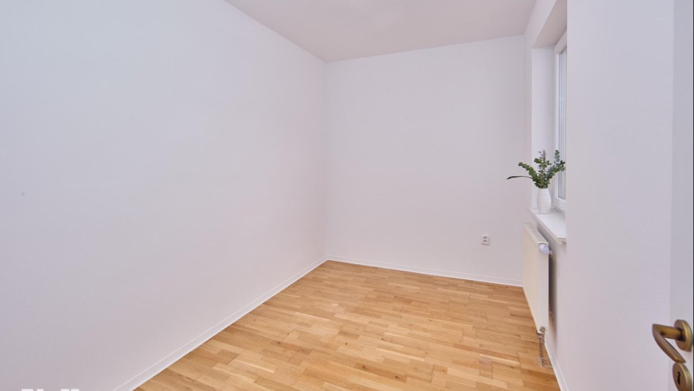 Neibrs | REZERVOVANÉ- 4 izb. byt s dvomi terasami, parkovacím miestom a garážou, Farebná ul. Rovinka