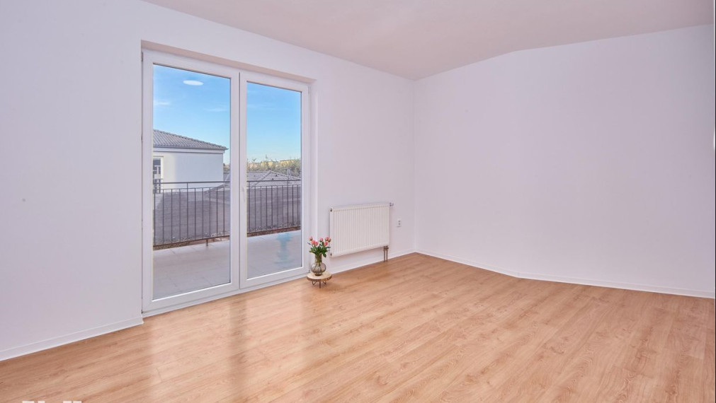 Neibrs | REZERVOVANÉ- 4 izb. byt s dvomi terasami, parkovacím miestom a garážou, Farebná ul. Rovinka