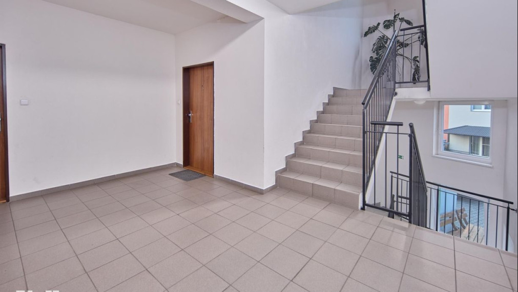 Neibrs | REZERVOVANÉ- 4 izb. byt s dvomi terasami, parkovacím miestom a garážou, Farebná ul. Rovinka