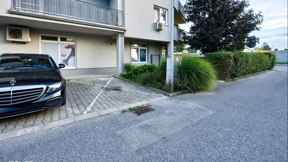 Neibrs | REZERVOVANÉ- 4 izb. byt s dvomi terasami, parkovacím miestom a garážou, Farebná ul. Rovinka