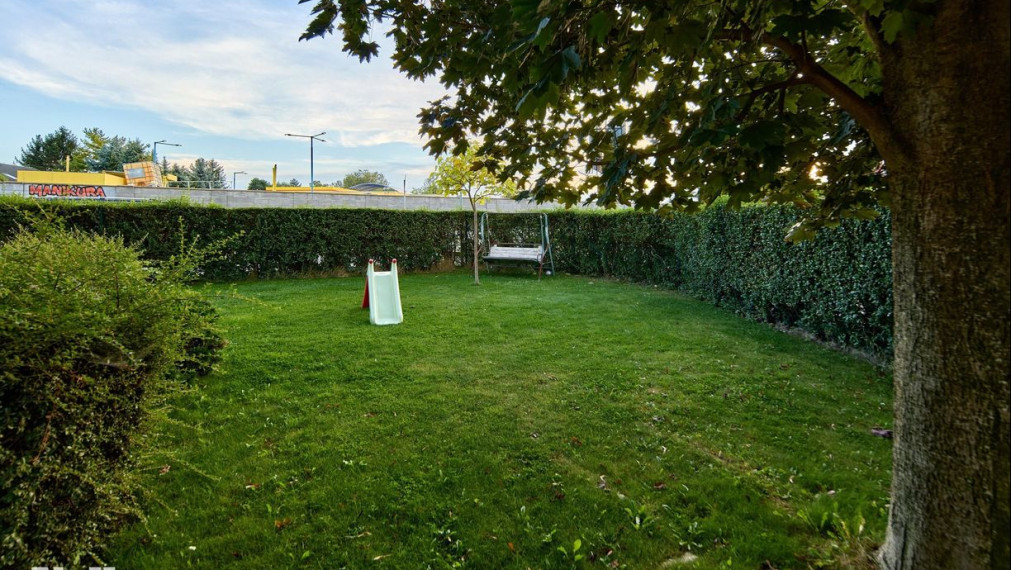 Neibrs | REZERVOVANÉ- 4 izb. byt s dvomi terasami, parkovacím miestom a garážou, Farebná ul. Rovinka