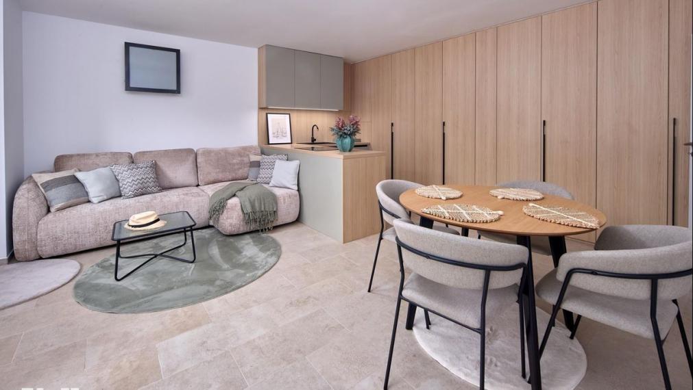 Neibrs | Exkluzívne na krátkodobý/ dlhodobý prenájom zariadený 3i rodinný dom, 90m2 s parkovaním, záhradou, Devínska cesta, Bratislava IV