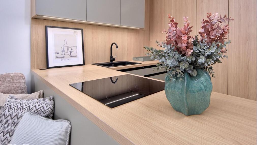 Neibrs | Exkluzívne na krátkodobý/ dlhodobý prenájom zariadený 3i rodinný dom, 90m2 s parkovaním, záhradou, Devínska cesta, Bratislava IV