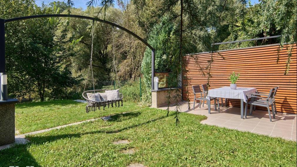 Neibrs | Exkluzívne na krátkodobý/ dlhodobý prenájom zariadený 3i rodinný dom, 90m2 s parkovaním, záhradou, Devínska cesta, Bratislava IV