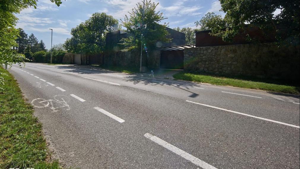 Neibrs | Exkluzívne na krátkodobý/ dlhodobý prenájom zariadený 3i rodinný dom, 90m2 s parkovaním, záhradou, Devínska cesta, Bratislava IV