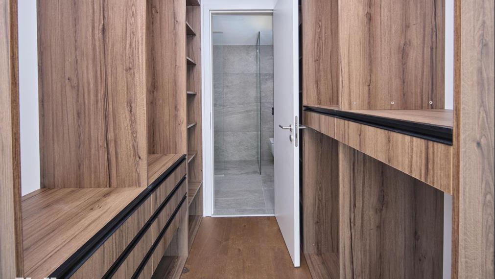 Neibrs | predaj (4) izbový byt s dvoma balkónmi a vonkajším parkovacím miestom v prestížnom projekte LIGET – Petržalka