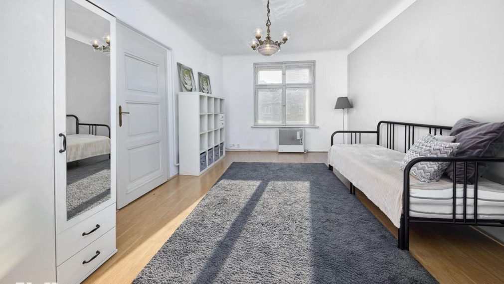 Neibrs | Centrum mesta - 3 izb. zariadený byt, 100 m2, balkón, výťah