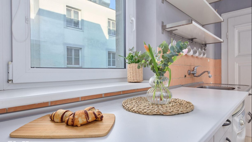 Neibrs | Centrum mesta - 3 izb. zariadený byt, 100 m2, balkón, výťah