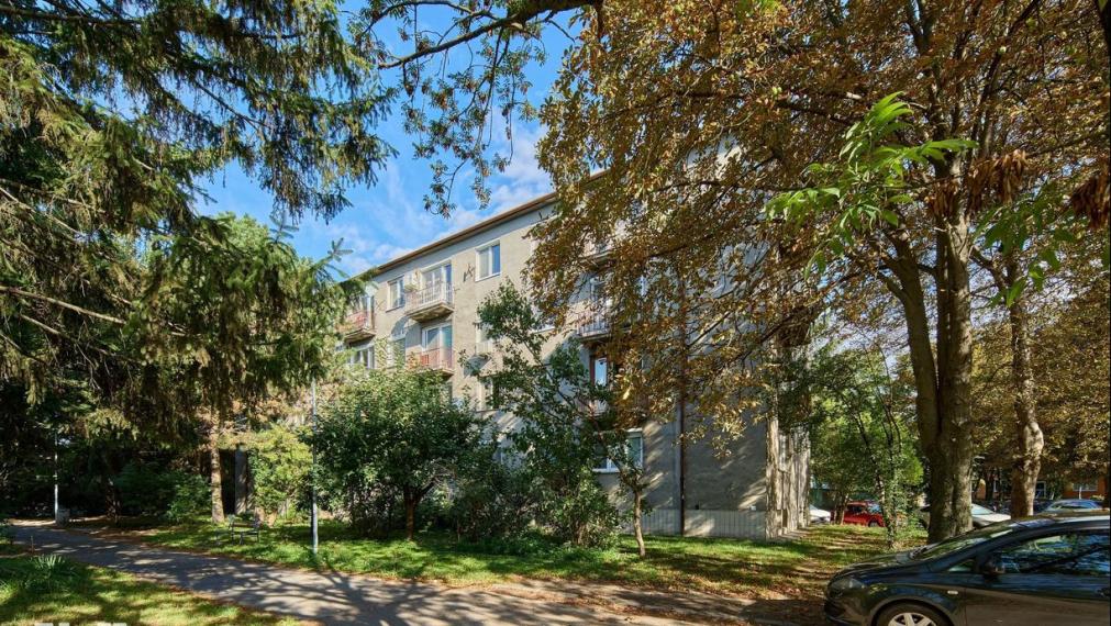 Neibrs | 2 izb. byt s balkónom v TEHLE, Očovská ul., Stará Petržalka