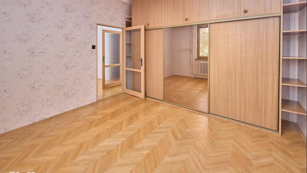 Neibrs | (3,5) izbový byt s loggiou v tichej a zelenej časti Ružinova – Mesačná ulica