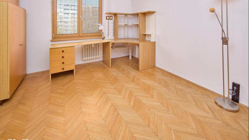 Neibrs | (3,5) izbový byt s loggiou v tichej a zelenej časti Ružinova – Mesačná ulica