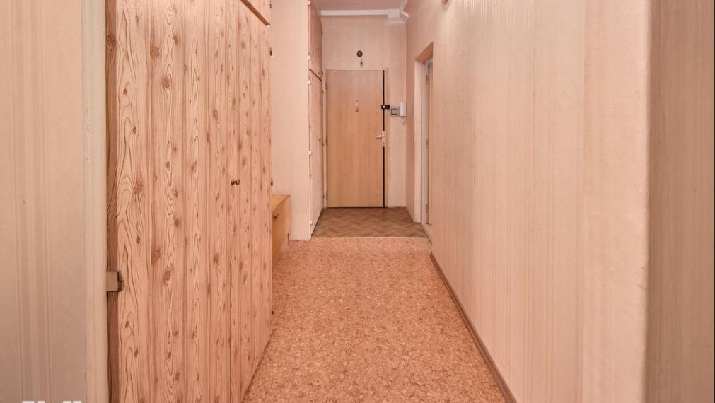 Neibrs | (3,5) izbový byt s loggiou v tichej a zelenej časti Ružinova – Mesačná ulica