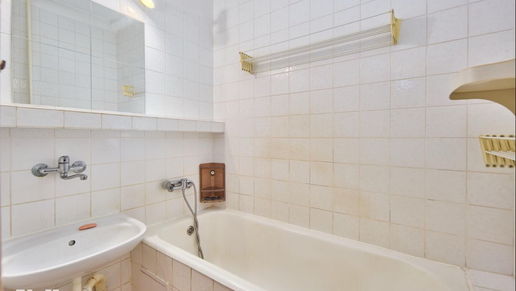 Neibrs | (3,5) izbový byt s loggiou v tichej a zelenej časti Ružinova – Mesačná ulica