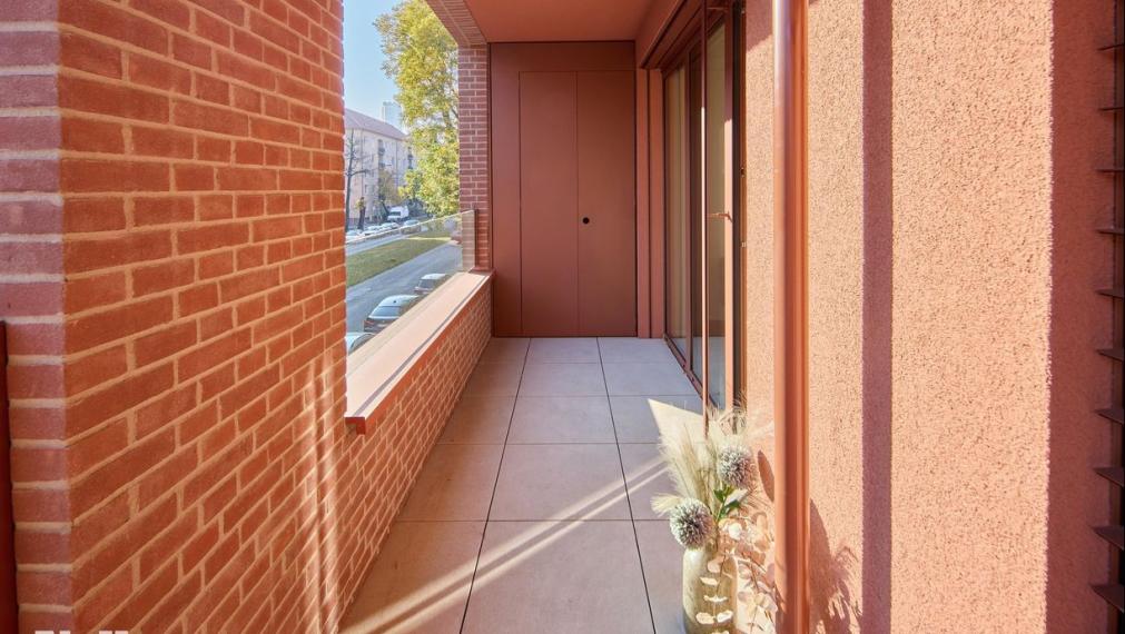 Neibrs | 2-izbový byt s veľkou loggiou, pivnicou a garážou – ZWIRN 1, Košická ulica