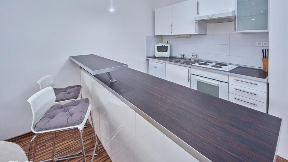 Neibrs | Na predaj 1i byt v úplnom centre s výťahom- Rojko pasáž, 40m2, Obchodná ul., Bratislava I