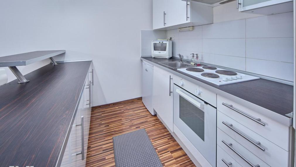 Neibrs | Na predaj 1i byt v úplnom centre s výťahom- Rojko pasáž, 40m2, Obchodná ul., Bratislava I